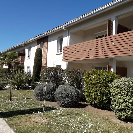 Bel Appartement En Residence Avec Parking Prive Arvert Exterior photo