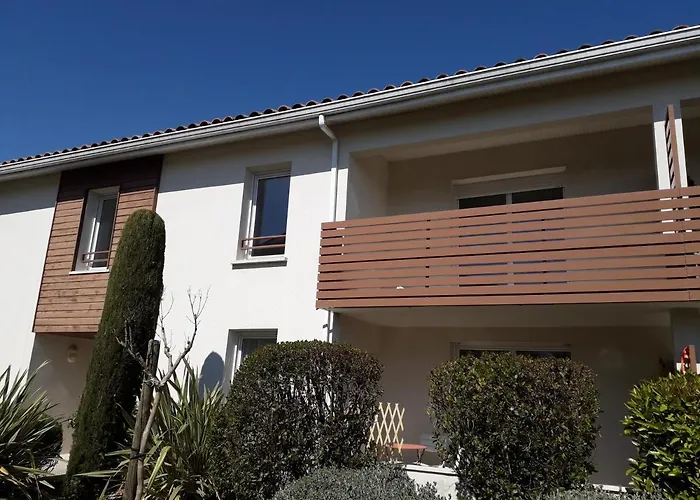 Bel Appartement En Residence Avec Parking Prive